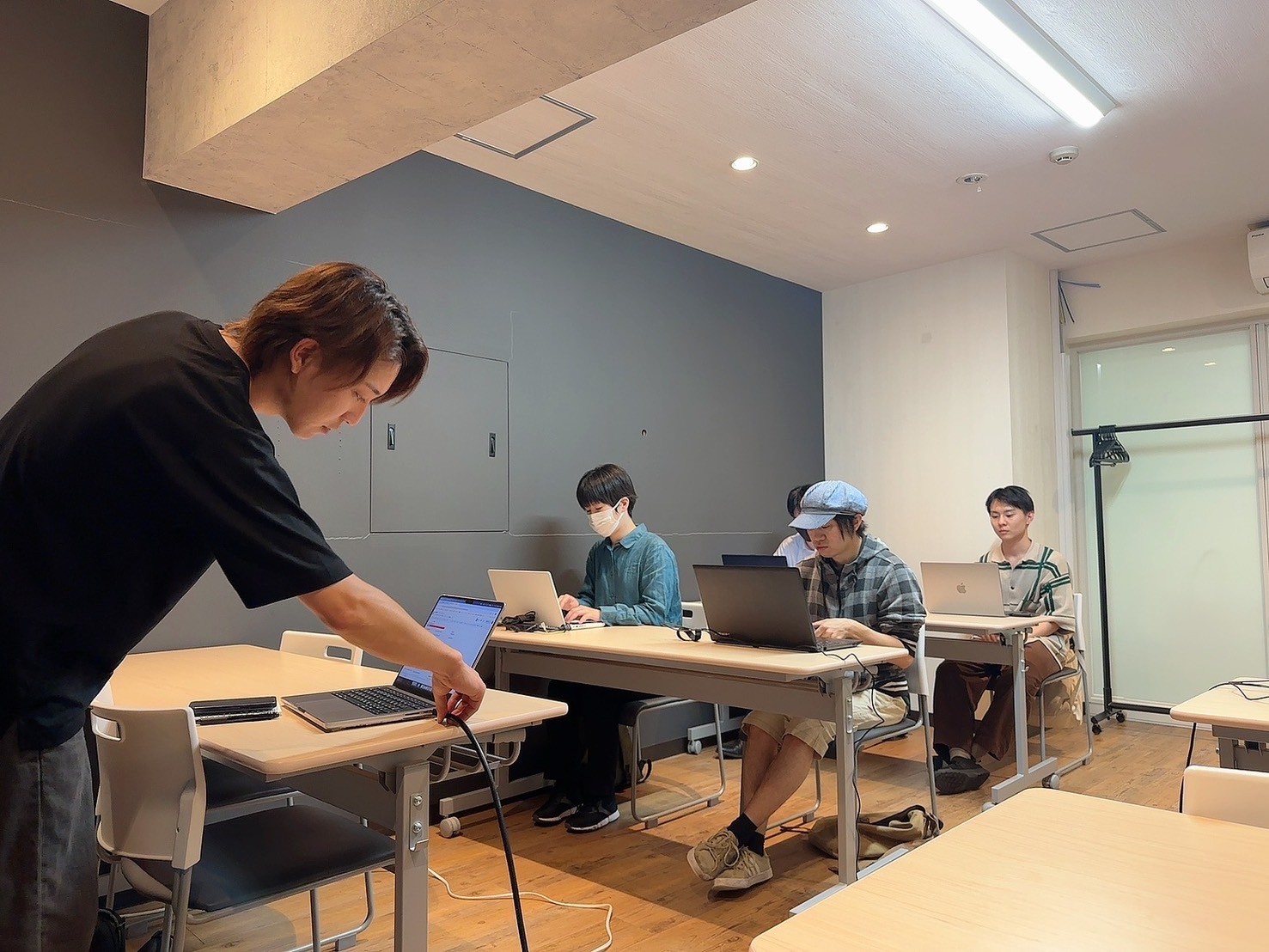 LogTech 職場環境